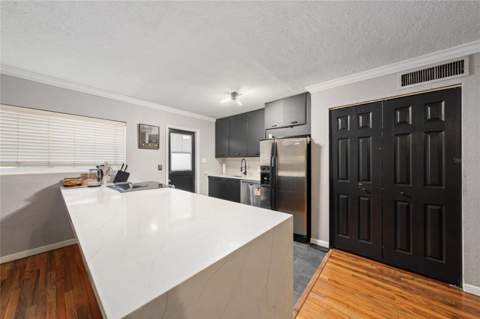 320 Lakeview Street #323, Orlando FL - photo 14 of 33