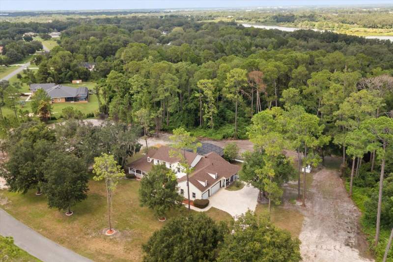 5 bedroom Single Family Residence at 27012 Grand Oak Lane, Beauclair Ranch Club Sub, Tavares — photo 4