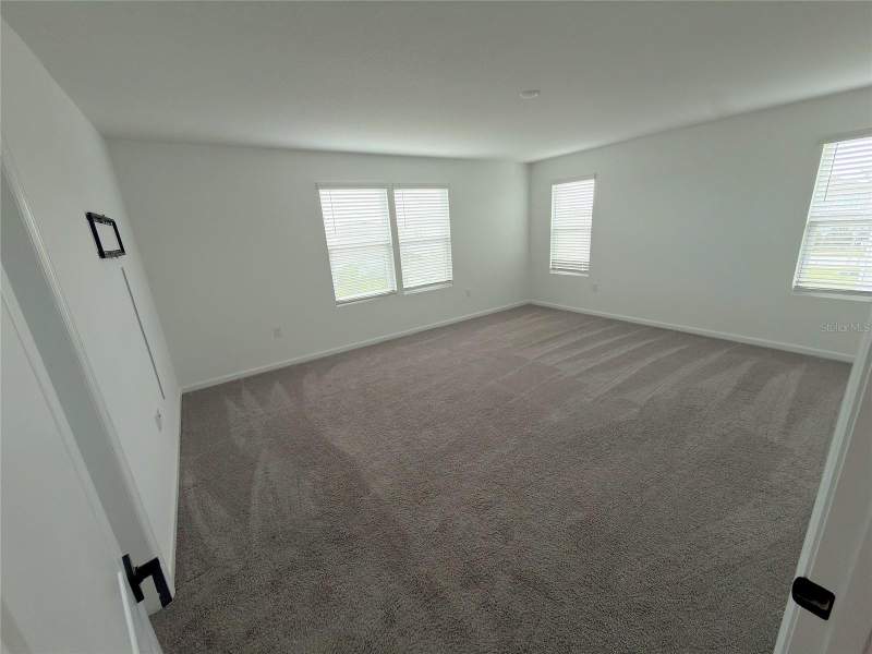5 bedroom Single Family Residence at 1071 Sugarwood Street, Forest Lake Ph I, Davenport — photo 4