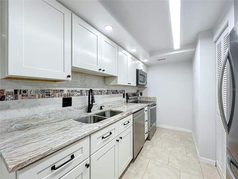 5249 Vineland Road, Orlando FL - photo 15 of 42