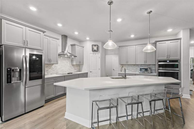 4 bedroom Single Family Residence at 4009 W Carmen Street, Broadmoor Park Rev, Tampa — photo 4