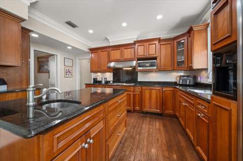 1322 Golf View Drive, Belleair FL - photo 18 of 59