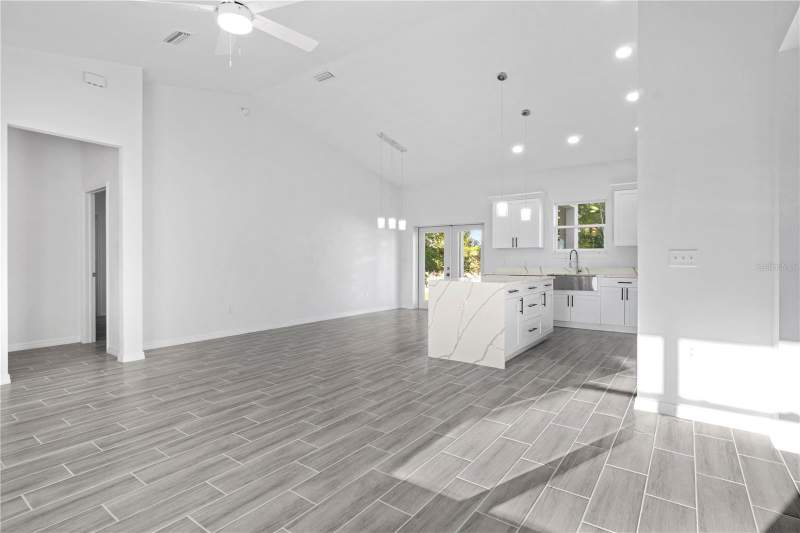 3 bedroom Single Family Residence at 42 Juniper Pass Terrace, Silver Spgs Shores Un #25, Ocala — photo 3