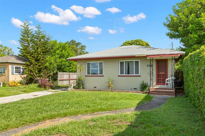 2 bedroom Single Family Residence at 2221 13TH AVENUE, HIGHLAND TERRACE, ST PETERSBURG — photo 3