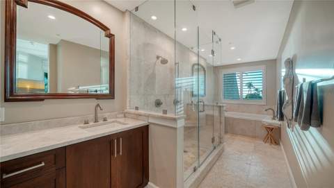 2165 Gulf Of Mexico Drive #115, Longboat Key FL - photo 17 of 67