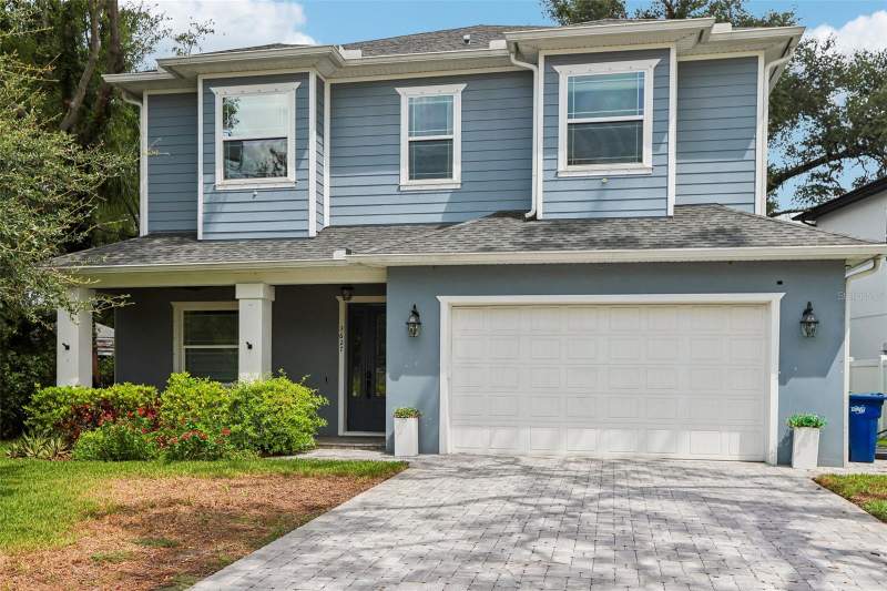 5 bedroom Single Family Residence at 3627 E Clark Circle, Bel Mar Rev Unit 5, Tampa — photo 2
