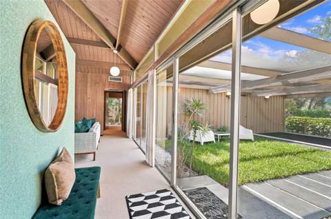 7535 Midnight Pass Road, Sarasota FL - photo 8 of 40