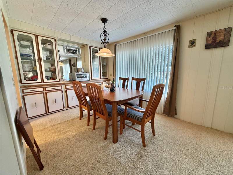 2 bedroom Mobile Home at 113 Pyracantha Lane, Hawthorne At Leesburg A Coop, Leesburg — photo 3