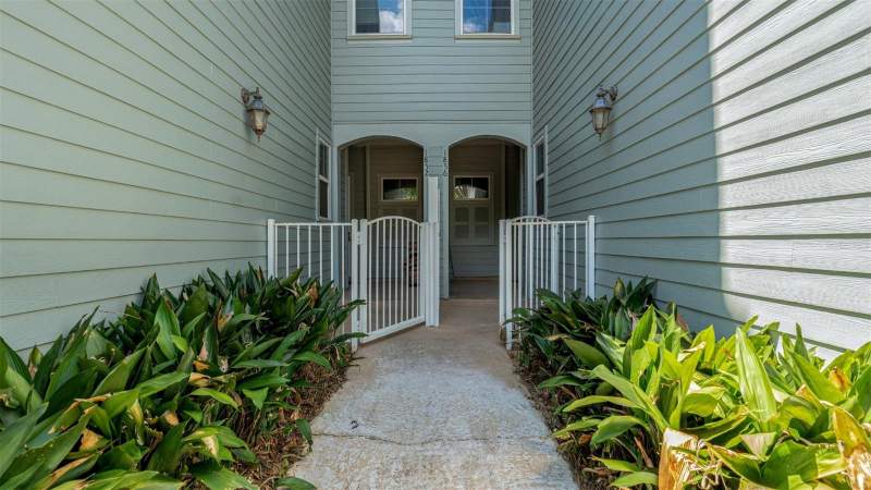3 bedroom Condominium at 1852 NW 34th Street #24, Greenbriar Terrace, Gainesville — photo 3