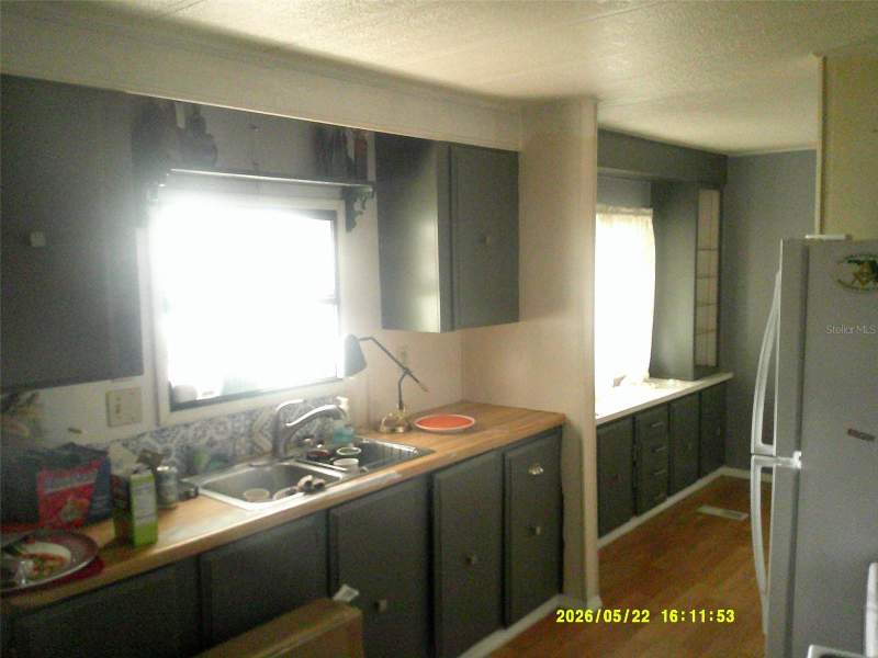 2 bedroom Manufactured Home at 15211 SE 104th Court, Lake Weir Harbor Estate, Summerfield — photo 4