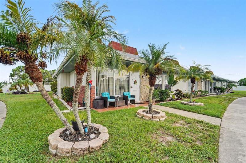 2 bedroom Condominium at 4333 Tahitian Gardens Circle #A, Tahitian Gardens Condo, Holiday — photo 1
