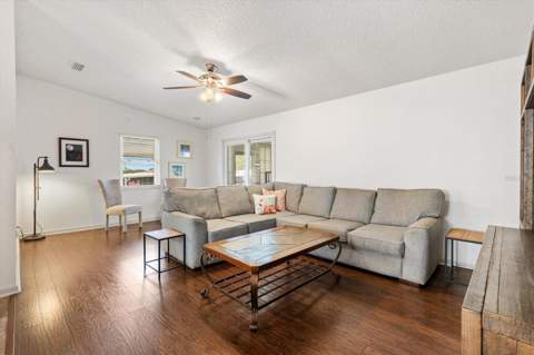 1534 Hillcrest Drive, Lady Lake FL - photo 10 of 34