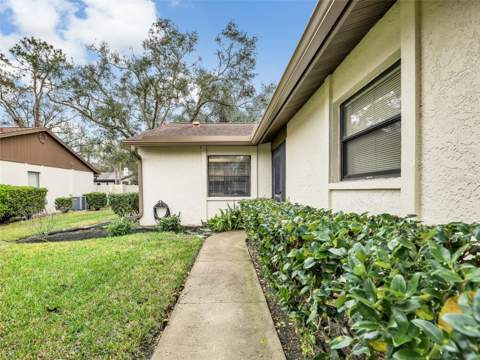 623 Oak Hill Circle #28, Sarasota FL - photo 6 of 6