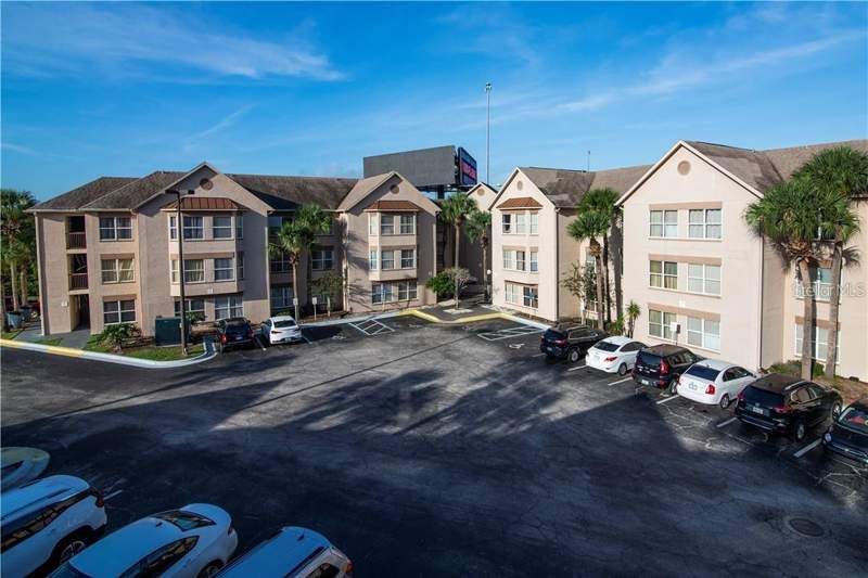 3100 PARKWAY BOULEVARD #726 home for sale in Parkway Palms Resort Maingate Condo
