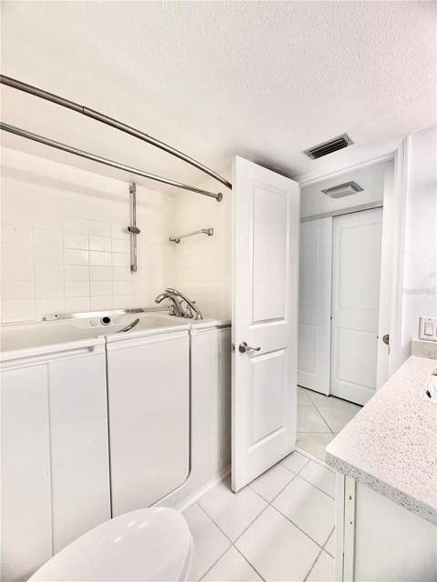 7400 Sun Island Drive #111, South Pasadena FL - photo 23 of 33