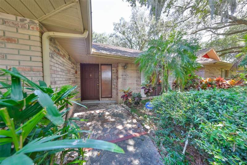 4 bedroom Single Family Residence at 2609 Manor Oak Drive, High Oaks Manor, Valrico — photo 5
