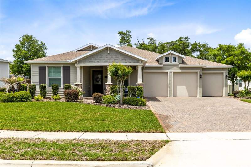 Lakeshore/WekivaHomes for Sale in Apopka, FL