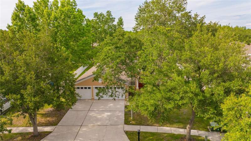 4 bedroom Single Family Residence at 6028 Catlin Drive, Tampa Palms Area 4 Prcl 17, Tampa — photo 2