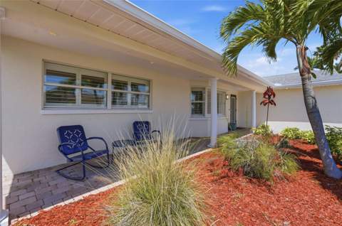 711 64th Avenue, St Pete Beach FL - photo 15 of 55