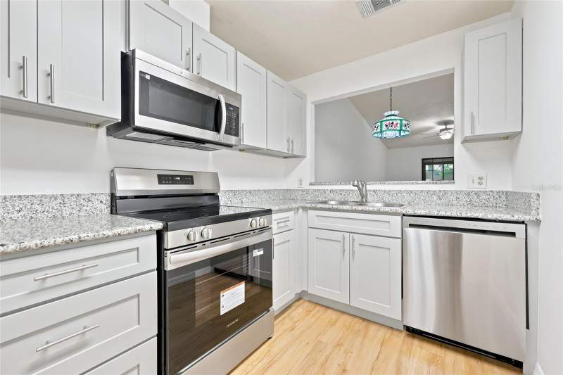 2 bedroom Townhouse at 3405 NW 52nd Terrace, Timberway Rep, Gainesville — photo 3