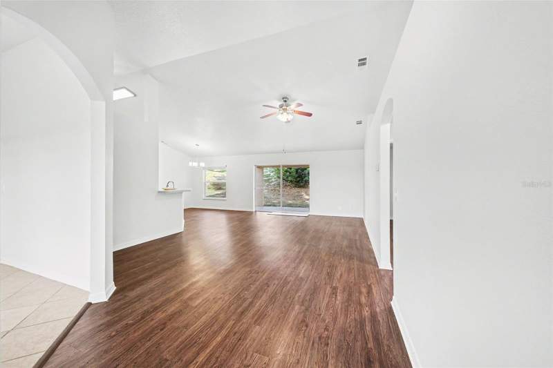 3 bedroom Single Family Residence at 10423 Lake Hasson Circle, Windscape Ph I Sub, Clermont — photo 3