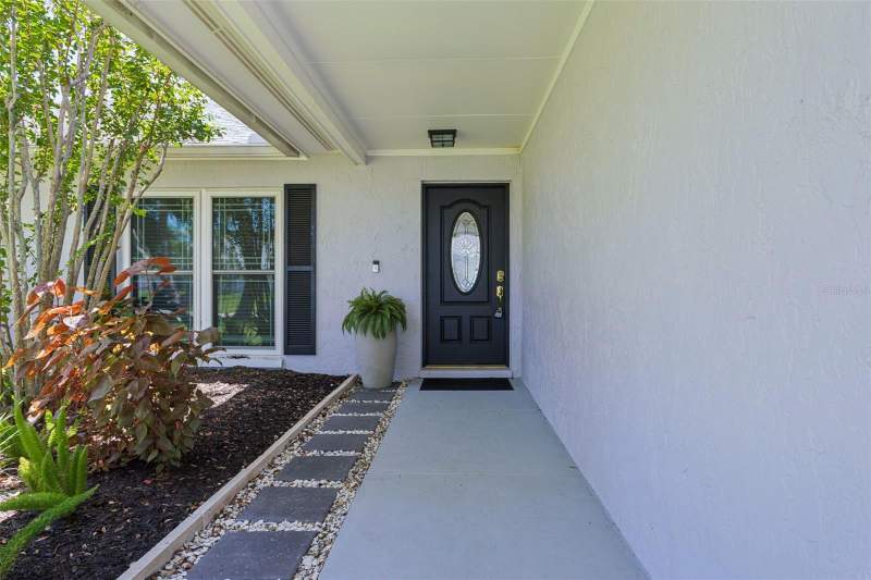 4 bedroom Single Family Residence at 16117 Pebblebrook Drive, Country Place West Unit V, Tampa — photo 3