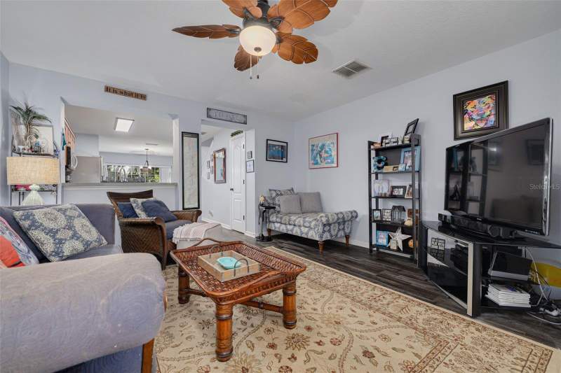 2 bedroom Townhouse at 2096 Sun Down Drive, Sunset Pointe Twnhms, Clearwater — photo 4