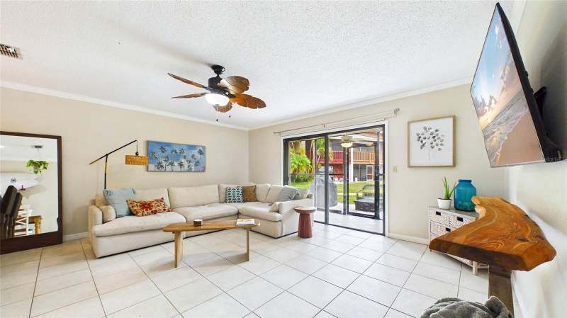 2 bedroom Townhouse at 2122 Tarpon Landings Drive, Tarpon Landings, Tarpon Springs — photo 4