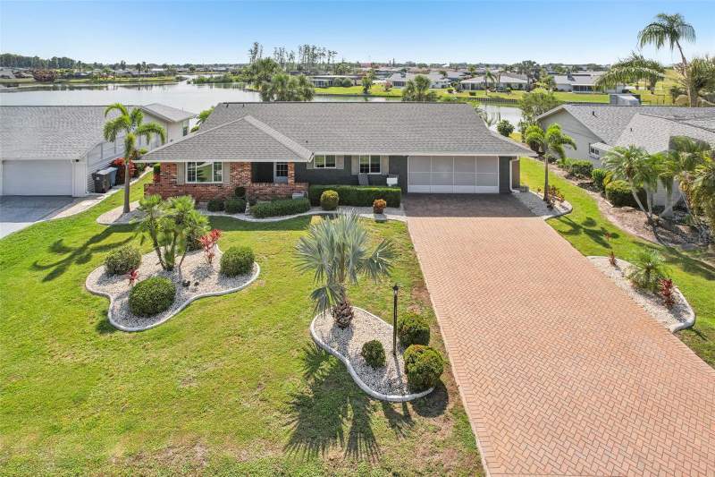 2 bedroom Single Family Residence at 1405 W Del Webb Boulevard, Del Webbs Sun City Florida Un, Sun City Center — photo 2