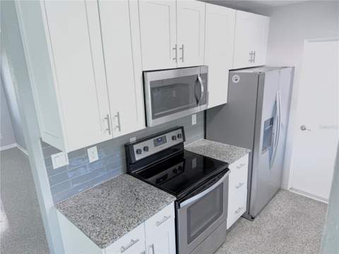349 Dolphin Avenue, St Petersburg FL - photo 6 of 26