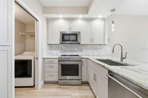 322 E Central Boulevard #912, Orlando FL - photo 16 of 41