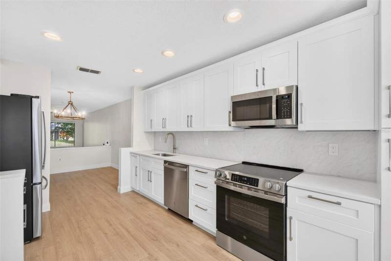 2 bedroom Villa at 456 Lakeview Drive #5, Townhomes Of Westlake, Palm Harbor — photo 4
