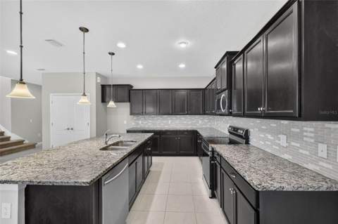 8924 Bengal Court, Kissimmee FL - photo 8 of 51