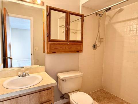 608 E Warren Avenue, Longwood FL - photo 15 of 24