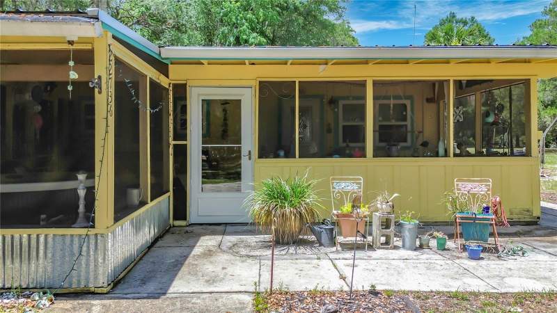 2 bedroom Mobile Home at 22736 SW 117th Street, River Retreats, Dunnellon — photo 2