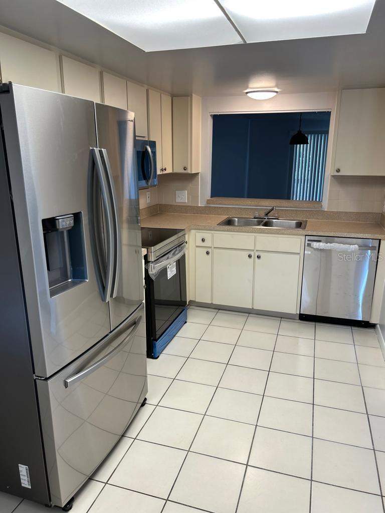 2 bedroom Condominium at 6338 Newtown Circle #38C5, North Bay Village Condo, Tampa — photo 3