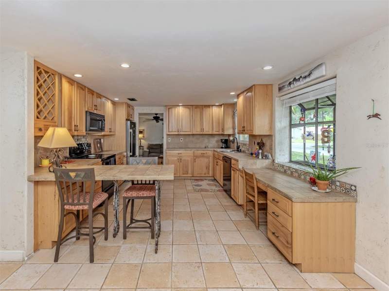 2 bedroom Single Family Residence at 990 Florence Street, Venice By-Way, Nokomis — photo 2