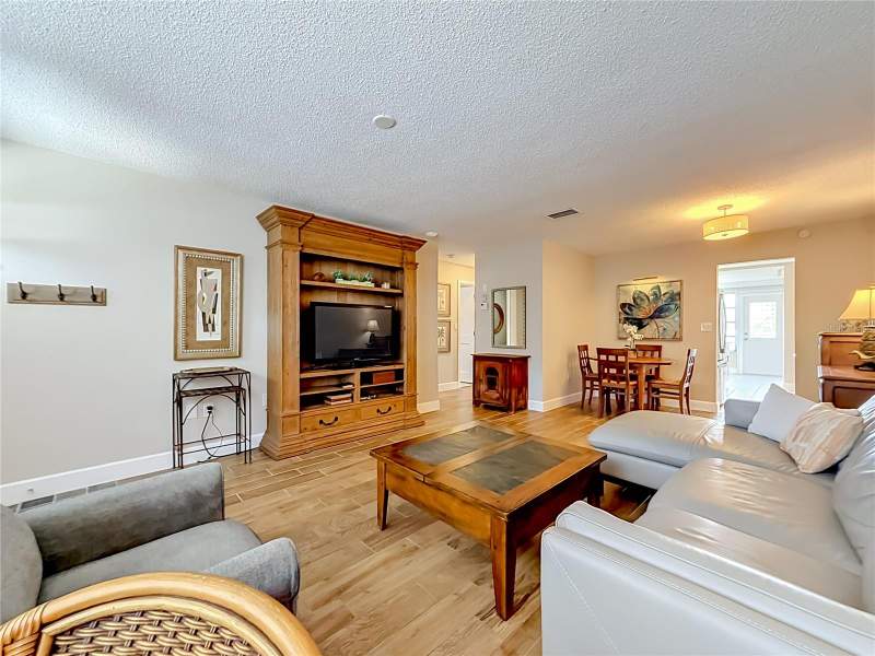 2 bedroom Condominium at 5925 Shore Boulevard #107, Town Shores Of Gulfport, Gulfport — photo 4