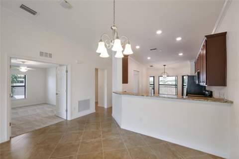 5614 Palmer Circle #206, Bradenton FL - photo 17 of 79