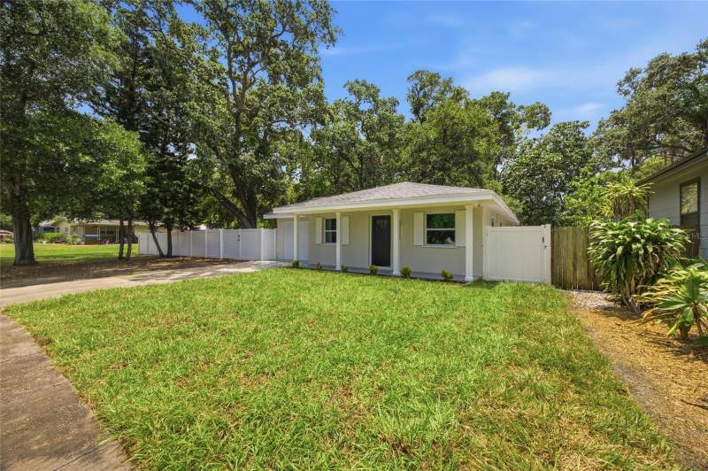 3 bedroom Single Family Residence at 1333 Overlea Street, Pine Ridge, Clearwater — photo 3