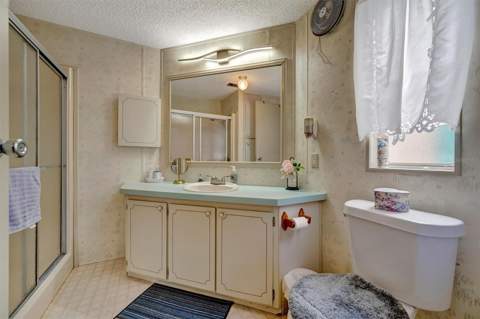 106 N Saint George Circle, Apollo Beach FL - photo 21 of 45