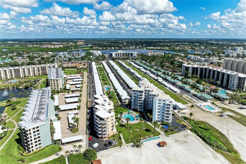 1 bedroom Condominium at 5830 Midnight Pass Road #38, Jamaica Royale, Sarasota — photo 2