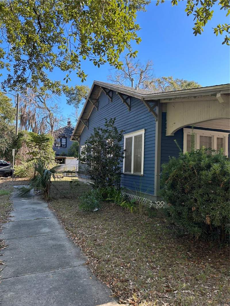 3 bedroom Single Family Residence at 119 NW 7th Terrace, Browns Add Florida Court, Gainesville — photo 3