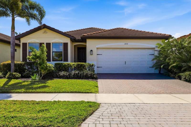 4 bedroom Single Family Residence at 12031 Lovegrass Street, Preserve/West Vlgs Ph 2, Venice — photo 1