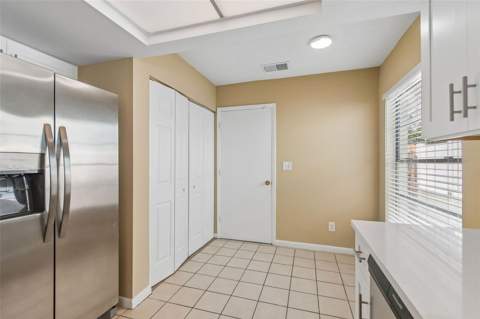 8301 Iberia Place, Tampa FL - photo 18 of 35