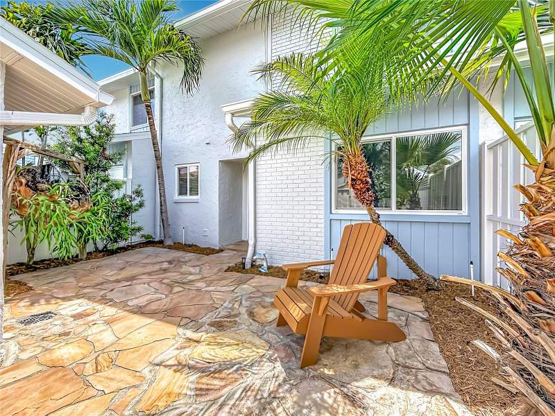 4 bedroom Townhouse at 6537 Cape Hatteras Way #2, Mariners Pass, St Petersburg — photo 2