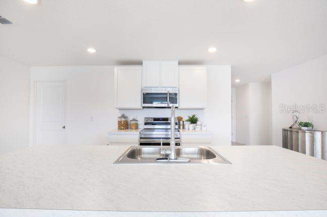 4 bedroom Single Family Residence at 16077 Malden Road, Royal Highlands, Weeki Wachee — photo 3
