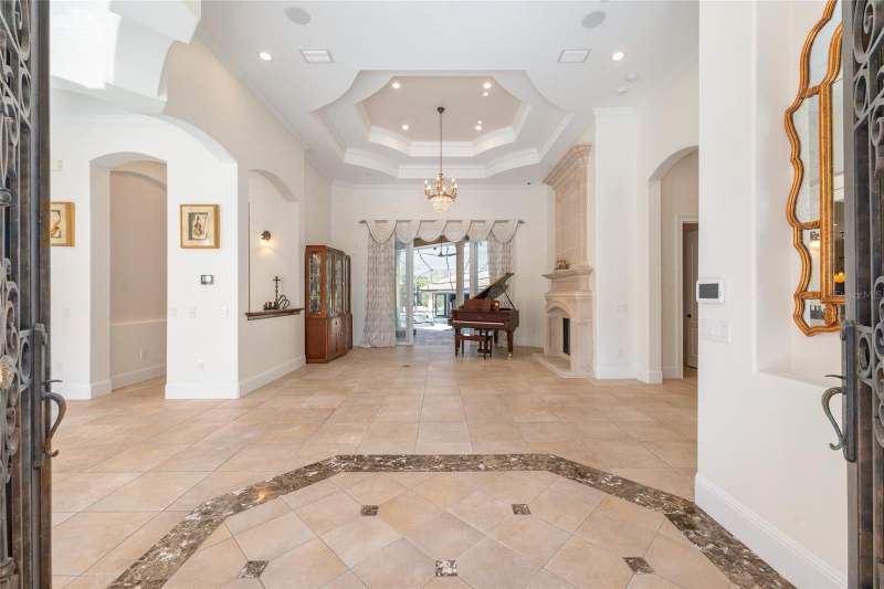 5 bedroom Single Family Residence at 695 SE 47th Loop, Bellechase Laurels, Ocala — photo 5