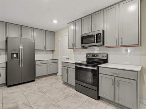 4469 Bluff Oak Loop, Kissimmee FL - photo 9 of 27