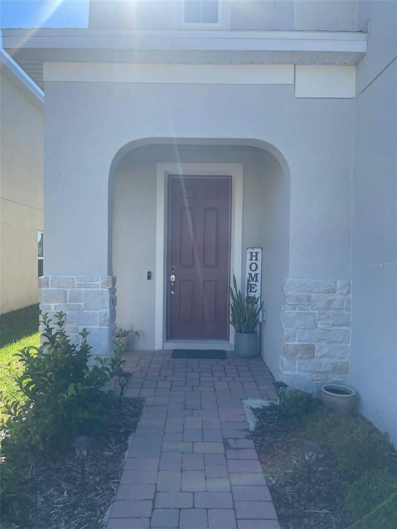 4 bedroom Single Family Residence at 5014 Royal Point Avenue, Cypress Hammock Ph 1, Kissimmee — photo 2